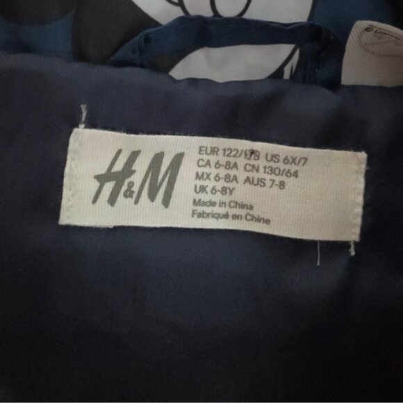 Mickey puffer vest NWT - Picture 7 of 7